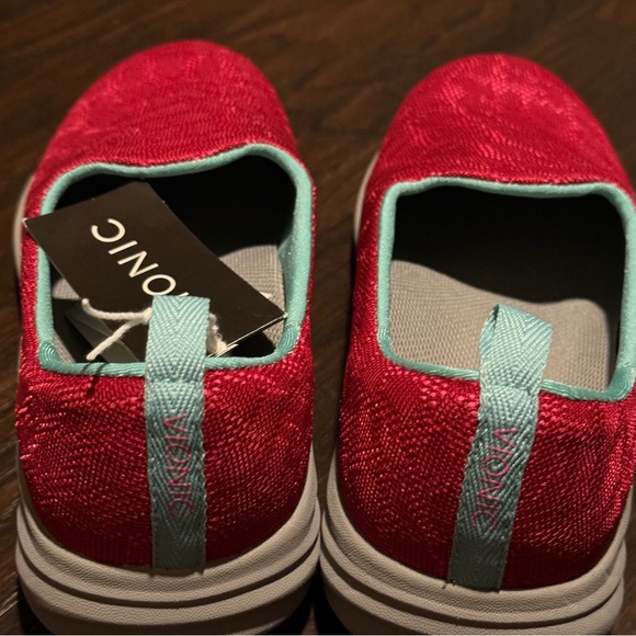 👟NWT! Vionic Hydra Orthotic Slip On Sneakers - Picture 7 of 10